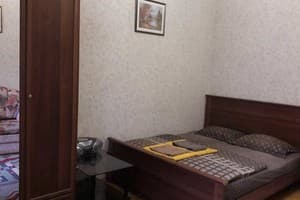 Абсолют вул. Басейна, 7 8