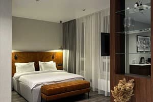 Апарт-отель Be The One Hotel. Люкс двухместный с гидромассажной ванной и террасой 1912 2