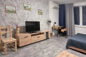 Home hotel ул. Раисы Окипной 3