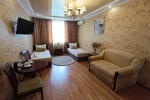 Апарт-готель Poznyakoff Aparthotel. Економ двомісний 368 5