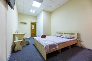 Возле Бессарабки на ул. Кропивницкого 11